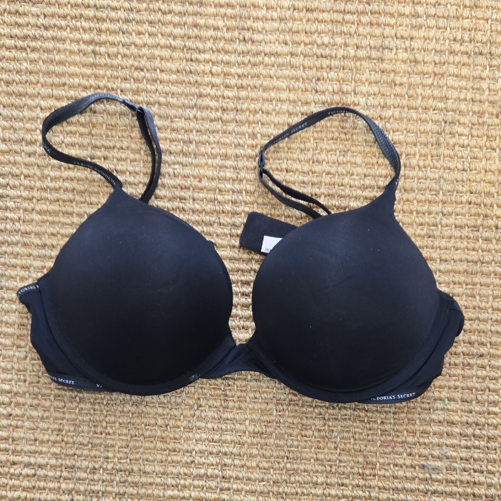 Victorias Secret Bombshell Push Up Bra Size 34C